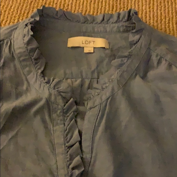 Loft size lg chambray front button top - Picture 3 of 5